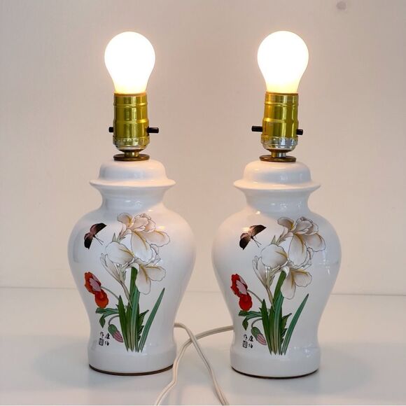 Set 2 Vintage Ceramic Asian Oriental Electric Lamps Irises Butterfly Signed Mini - Picture 1 of 11